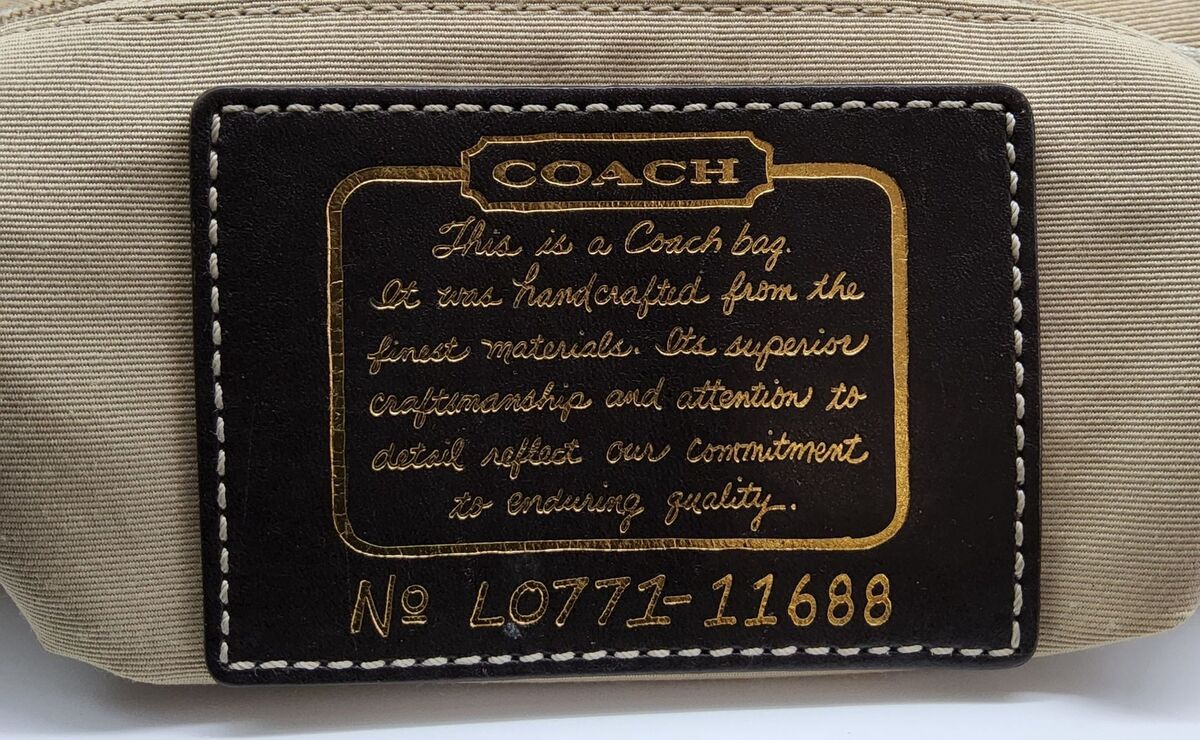 Coach Signature Brown Jacquard Baguette Purse Hand Bag L0771 Coach Signature Brown Jacquard Baguette Purse Hand Bag L0771