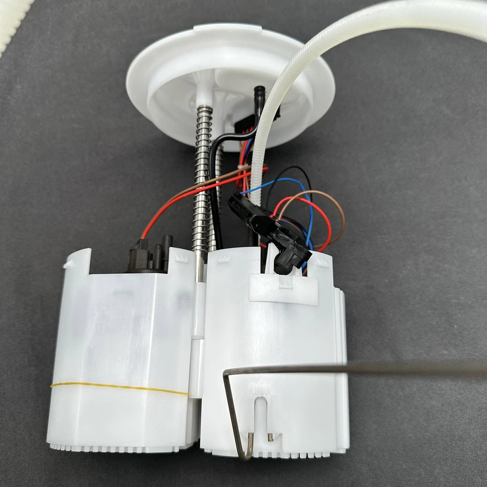 For 2007-2011 Mercedes W164 ML63 AMG M156 Right Fuel Gas Pump Level Sending Unit - Image 2 of 4