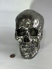HALLOWEEN INDOOR SKULL DECORATION NEW PLACE TIME SILVER
