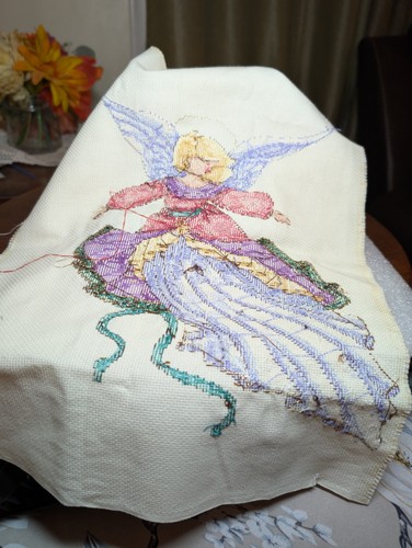 Vtg Hand stitched Beaded Angel On Aida 13.5" X 18" - Picture 9 of 10
