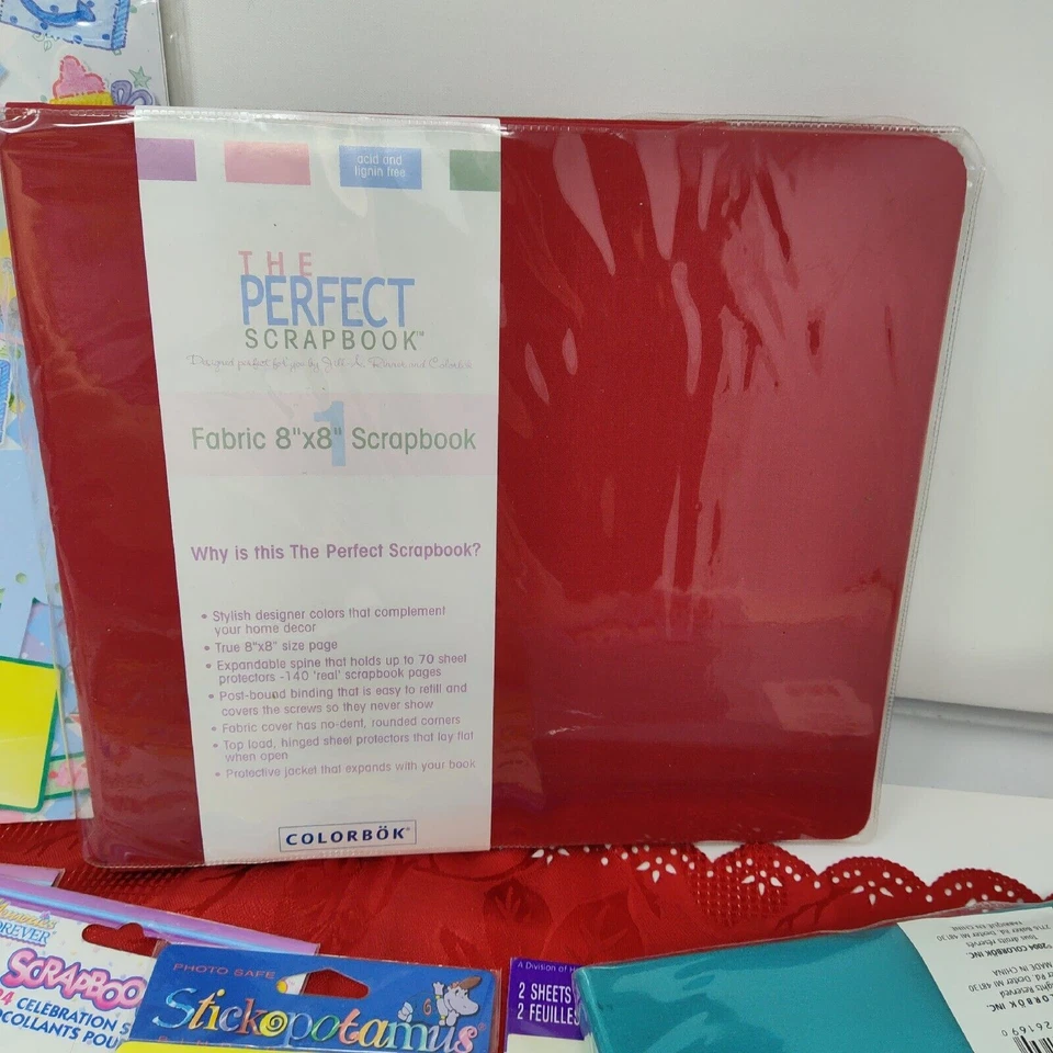 2X LIVRO DE MEMÓRIA COLORBOK 8"X8" Janela frontal de fotos e vermelho 8x8 Mais toneladas de extras!! - Imagem 3 de 4