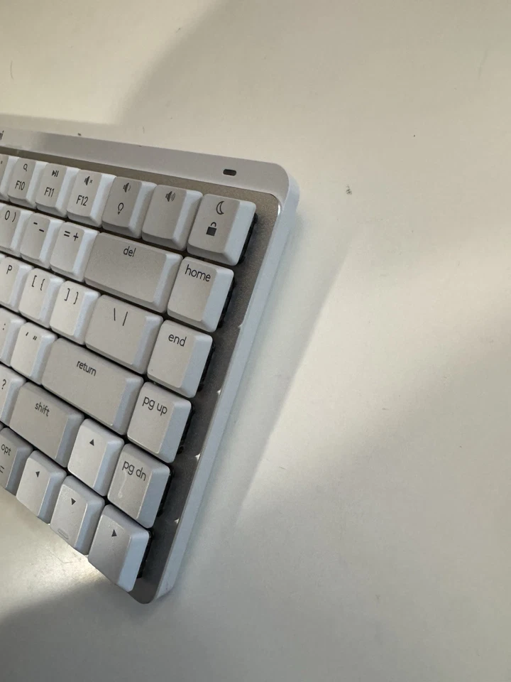 Logitech Master Series MX Mechanical Wireless Illuminated Performance Keyboard - Image 2 of 4