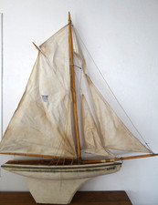 Ancien Grand Voilier de Bassin Nova 8 Coque Longueur totale 90 cm Hauteur 98 cm