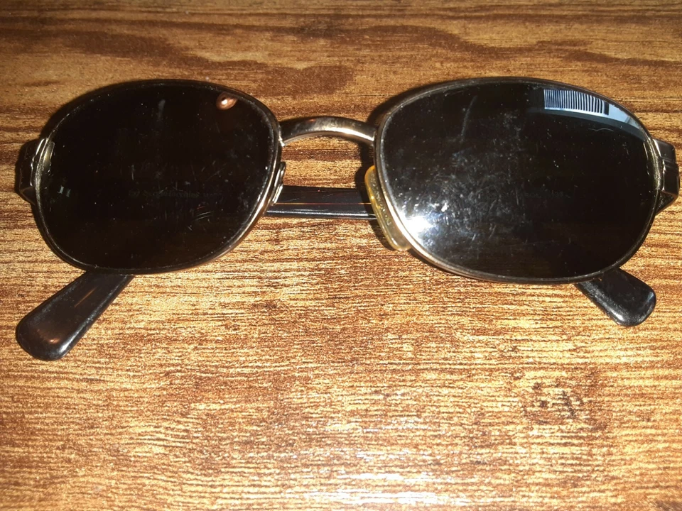 Gafas de sol SERGIO TACCHINI GRANDES S.T.1057 S T860-S 135 54[]18 Italia Falta nariz Foto 3 de 4