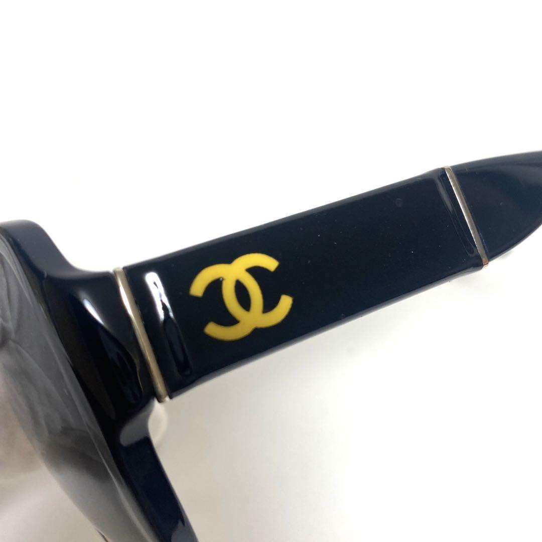 CHANEL Sunglasses Black Plastic Coco Mark Lens 6 x 5.1 cm w/Case