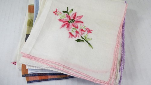LADIES HANKERCHIEFS VINTAGE 10 TOTAL Women's Hankies Spring Florals Crochet - Imagen 5 de 5