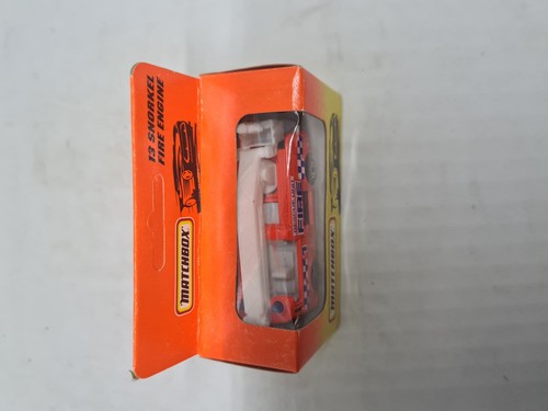 Matchbox 1-75 #13 Snorkel Fire Engine 1993 New In Box Sealed Vintage Diecast Car - Picture 3 of 7