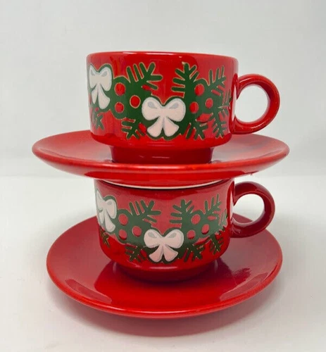 Vintage Waechtersbach Red Christmas Holly & Bow Cups Saucers Germany Mugs