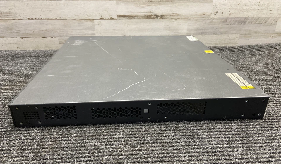 Used H3C S5800 Series Switch S5800-32F, 24 PORTS, Missing Two Power Supply  - Image 4 of 4