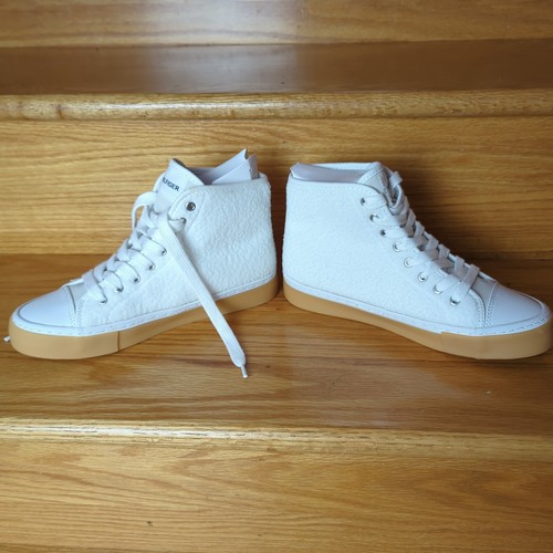 NEW - Tommy Hilfiger Women's Evee White Soft Faux-Fur High-Top Sneakers Size 7 - Picture 2 of 12