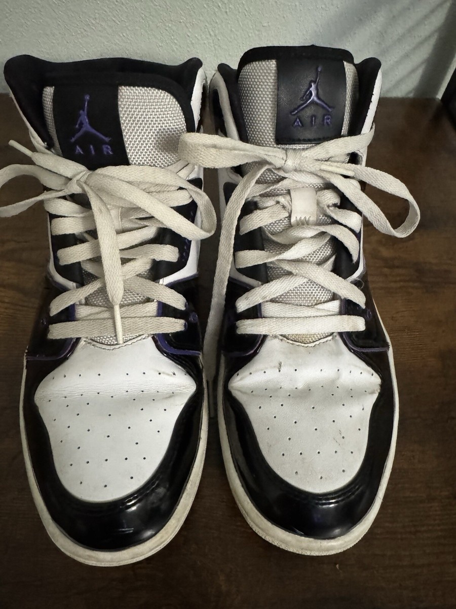 Nike Air-Jordan 1 Flight 2 Basketball Trainers Shoes 555798 Nike Air-Jordan 1 Flight 2 Basketball Trainers Shoes 555798