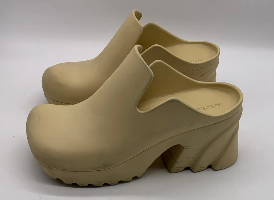 Mules de goma beige Bottega Veneta para mujer talla 37 EE. UU. 7 Foto 3 de 4