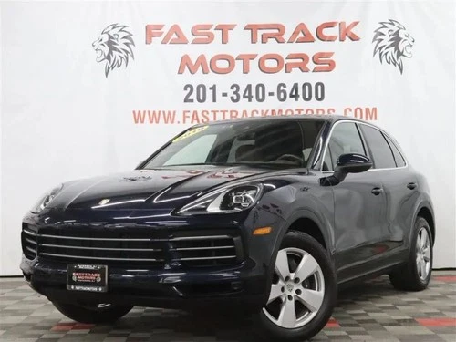 2019 Porsche Cayenne Base Image 1 of 4