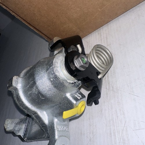 Ford Motorcraft OEM Rear Right Caliper for Flex/MKT/MKS/Explorer 13-19 BRCF-302 - Picture 4 of 6