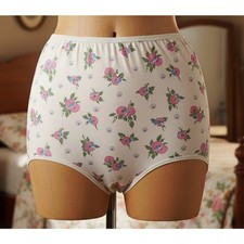 VINTAGE NEW 1960's Women's White Flower Print Panties Underwear Size 6 M USA