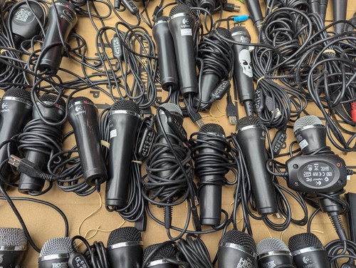 Lot de 42 microphones PS2 PS3 Wii Xbox 360 Joblot Logitech Guitar Hero Rockband - Photo 7/12
