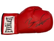 BEN WHITTAKER THE SURGEON SIGNED RED EVERLAST BOXING GLOVE (ACG CERT AG19004)