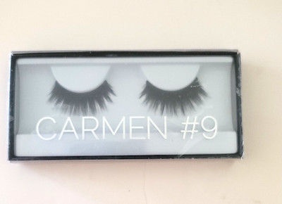 Huda Beauty Classic Lash False Eyelashes in  CARMEN #9  NEW
