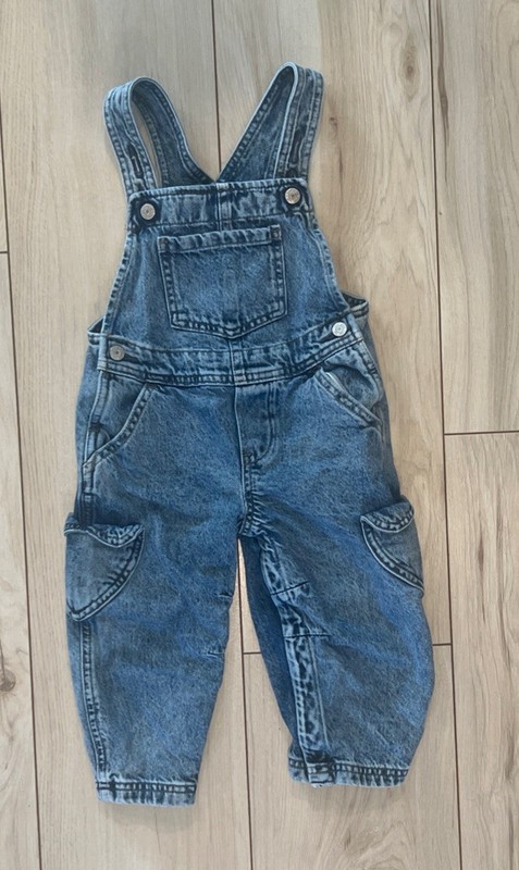 Gap Baby Toddler Denim Overalls Heart Coveralls Blue Jean Barrel Leg 2 2T