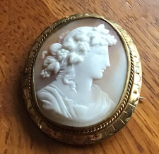 Antica spilla/ciondolo vittoriana intagliata a mano cammeo cammeo oro plt