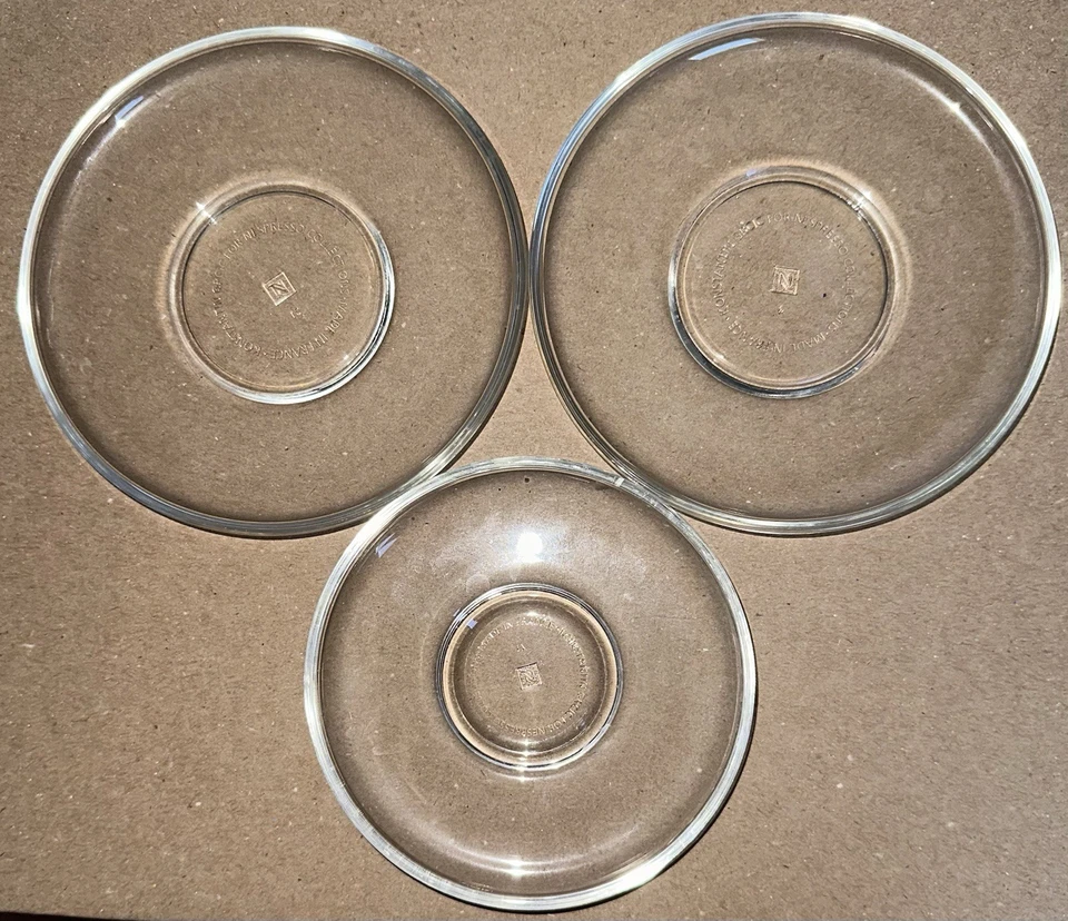 Tazas y platillos de vidrio espresso de la colección Nespresso Verto. Juego de 2 medianos y 1 pequeños Foto 3 de 3