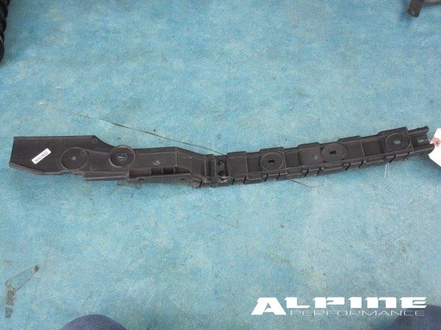 Bentley Continental Center right rear bumper bracket strip