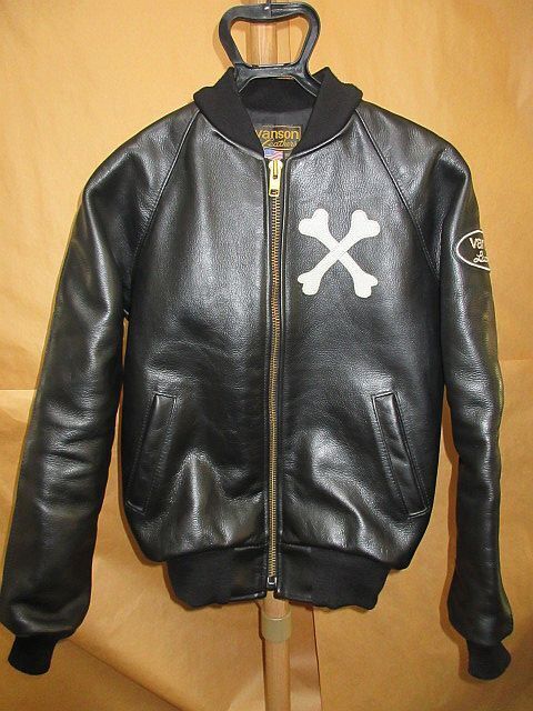 VANSON BackDrop 9TJV Crossbone Leather Stadium Jacket Black