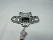 Suzuki GSR600 (5) 06'-10' Top Fork Bridge Top Yoke