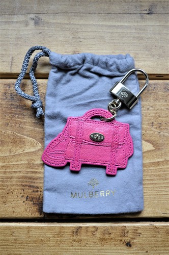 *BRAND NEW* in Box Mulberry "ALEXA" Leather Bag Charm / Lock Boxed