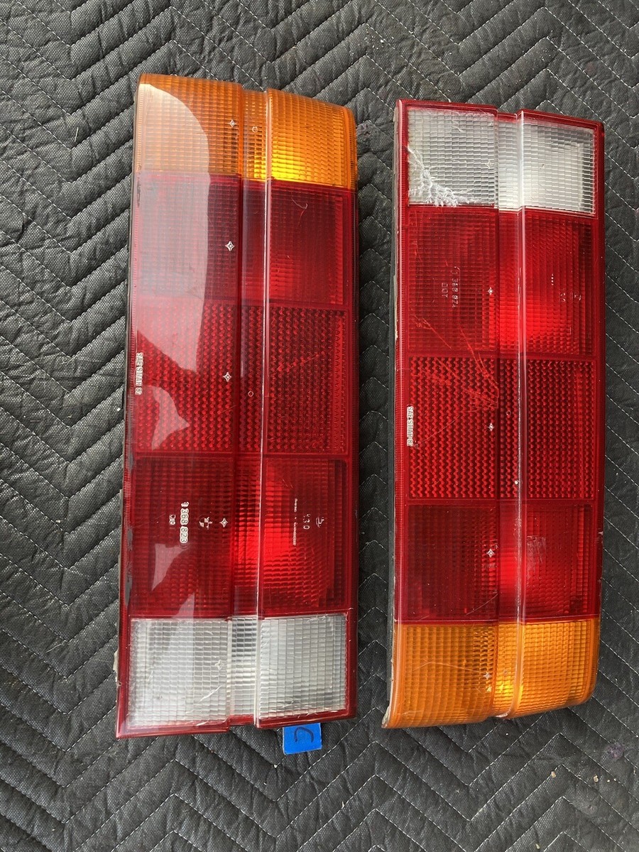 1982-1994 BMW E30 318i 325i 1368823 Pair Tail Lights Brake Rear 
