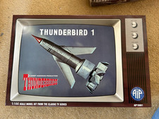 Thunderbird 1 Plastik Modellbausatz AIP 10001 Maßstab 1:144 Höhe 25 cm Breite 17,5 cm