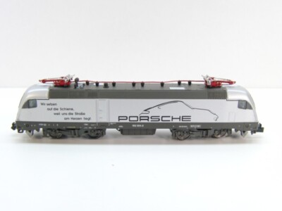 Minitrix N 12356 E-Lok BR182 Minitrix N 12356 E-Lok BR182