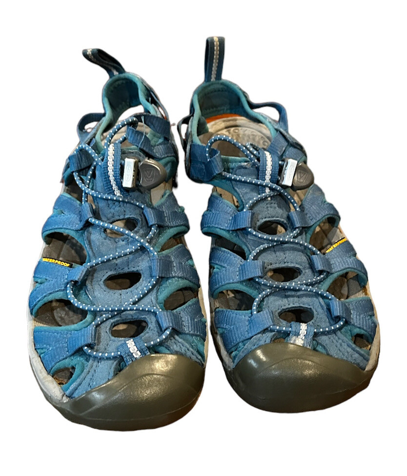 KEEN Sandalo sportivo da donna blu sussurrato punta chiusa impermeabile da donna taglia 7 5