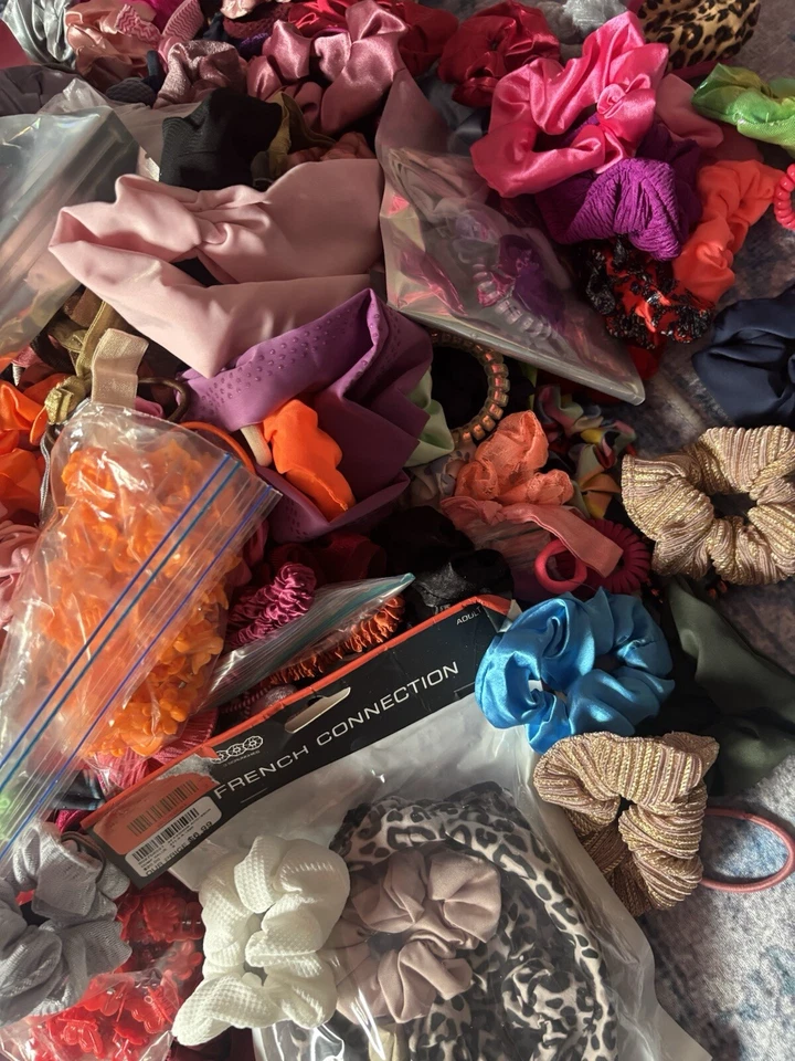 8 LBS Of Hair Accessories LOT, small business inventory  - Image 2 of 4