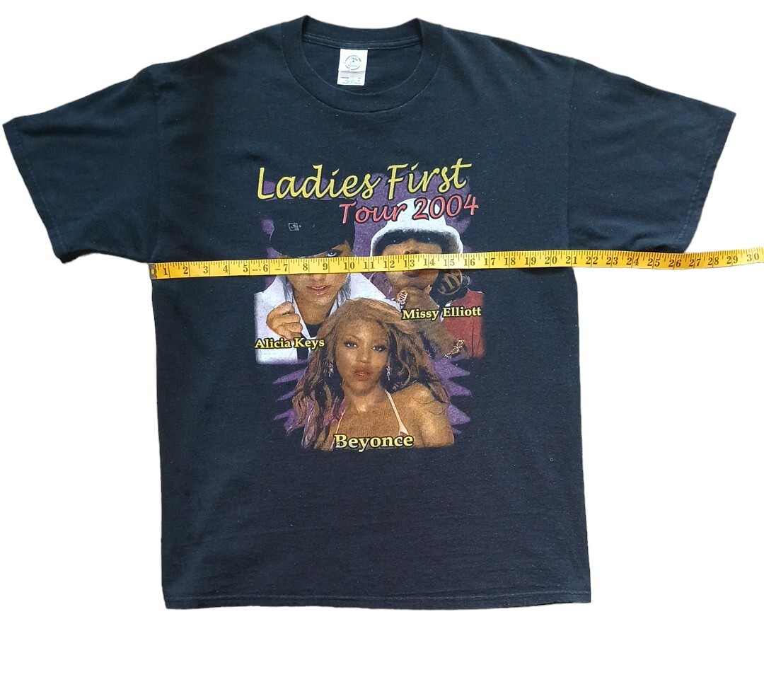 【ビヨンセ】Beyoncé VIP ツアーグッズ① + Tシャツおまけ付き Beyonce Official Renaissance World Tour Pose 4 T-shirt Black