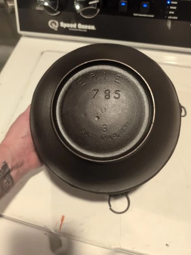 Pre-Griswold Erie Cast Iron #3 Scotch Pot. Fully Restored And Seasoned. Rare!