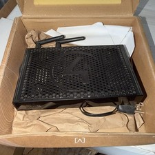 Contrôleur de divertissement et d'automatisation Control4 C4-EA1 fonctionne parfaitement