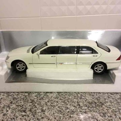 AUTOart 1/18 Mercedes-Benz S-Class Pullman Limousine Diecast Model Car
