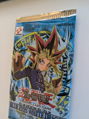 1st edition legend of blue eyes LOB pack sealed english 2002