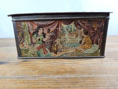 ANTIQUE HUNTLEY & PALMERS “QUEEN OF INDIA” BISCUIT TIN MIRRORED LID c. 1900-1910 - Picture 3 of 24