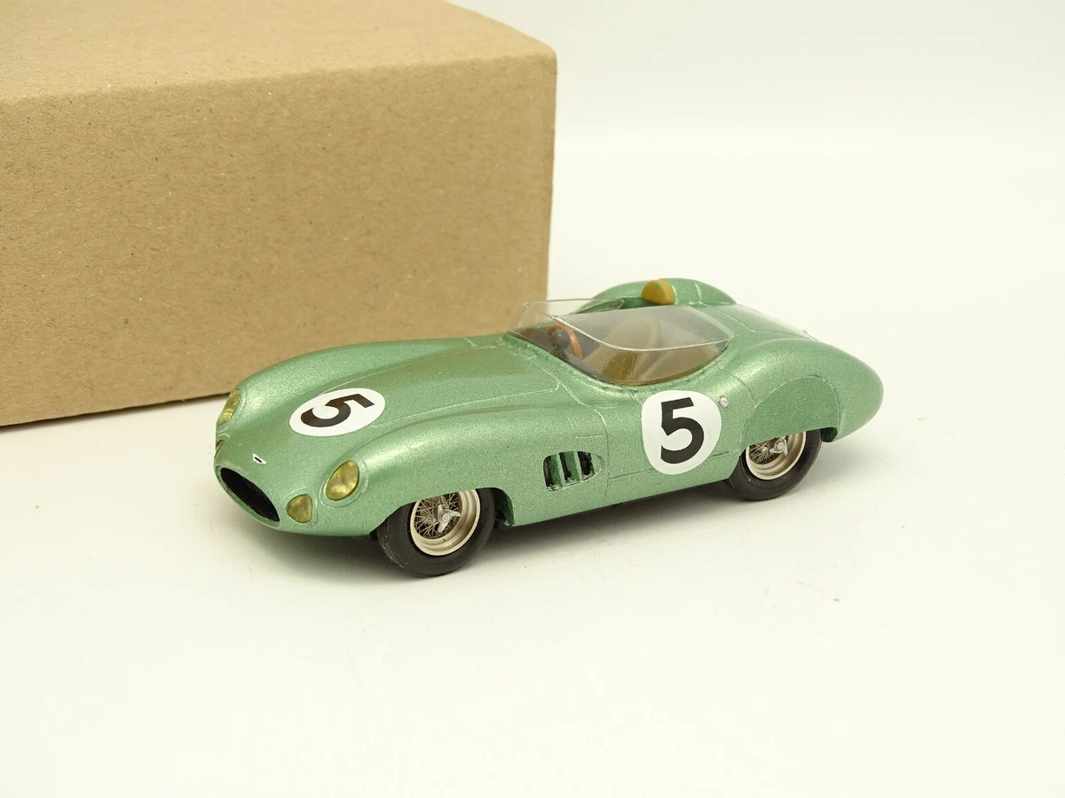 Starter (1/43) アストンマーチン DBR1