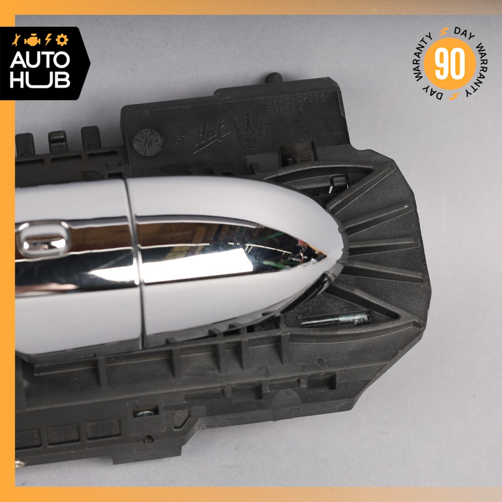 Maserati Levante M161 Front or Rear Right Side Exterior Door Handle OEM 44k