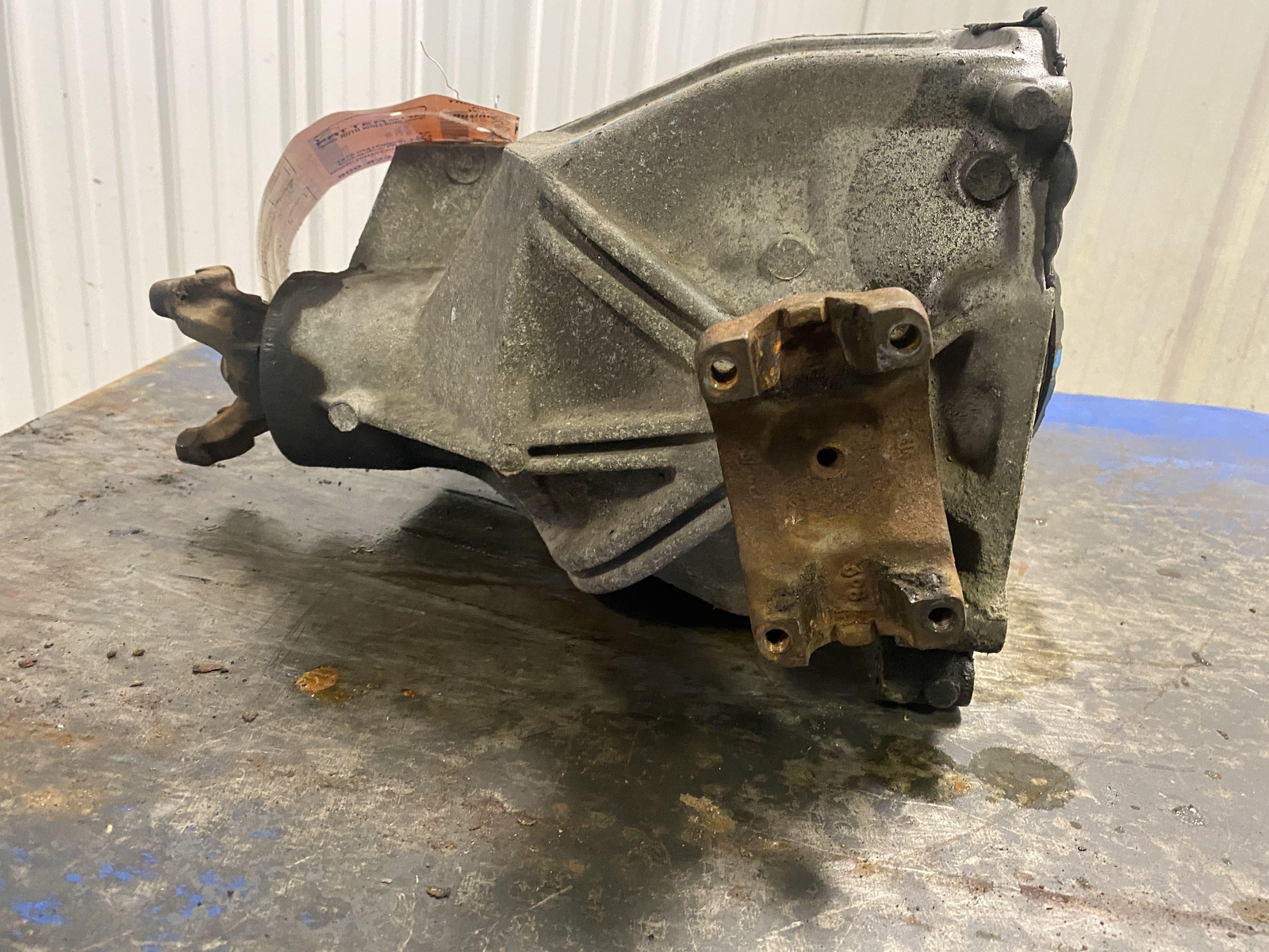 86 Corvette Rear Diff 84-87 CORVETTE REAR CARRIER DIFFERENTIAL 58K 3.07 GEAR RATIO DANA 33 ...