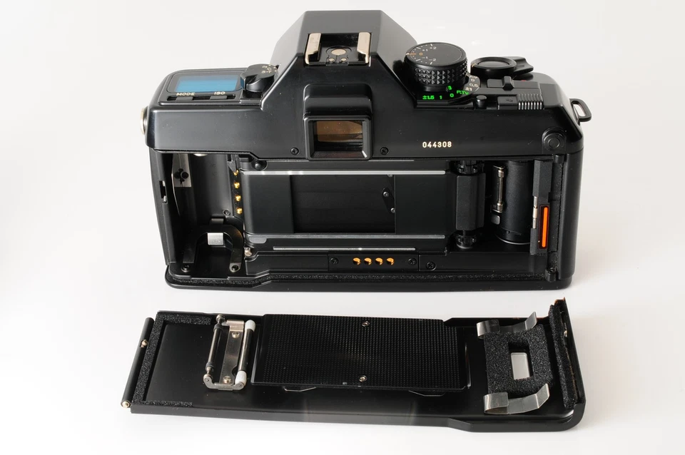 [Casi COMO NUEVA++] Cámara fotográfica Contax 167MT 35mm SLR con sello nuevo DE JAPÓN Foto 3 de 4