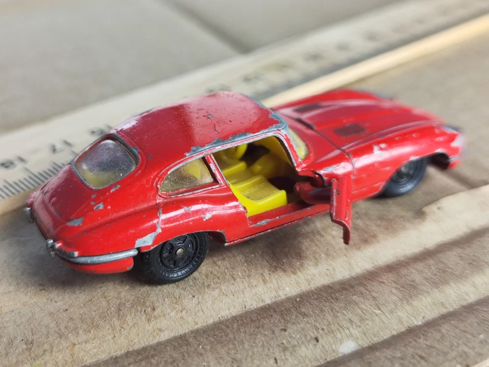 Coche retro vintage Jaguar E 2+2, Siku, V 294, Alemania, coche modelo pequeño Foto 2 de 4