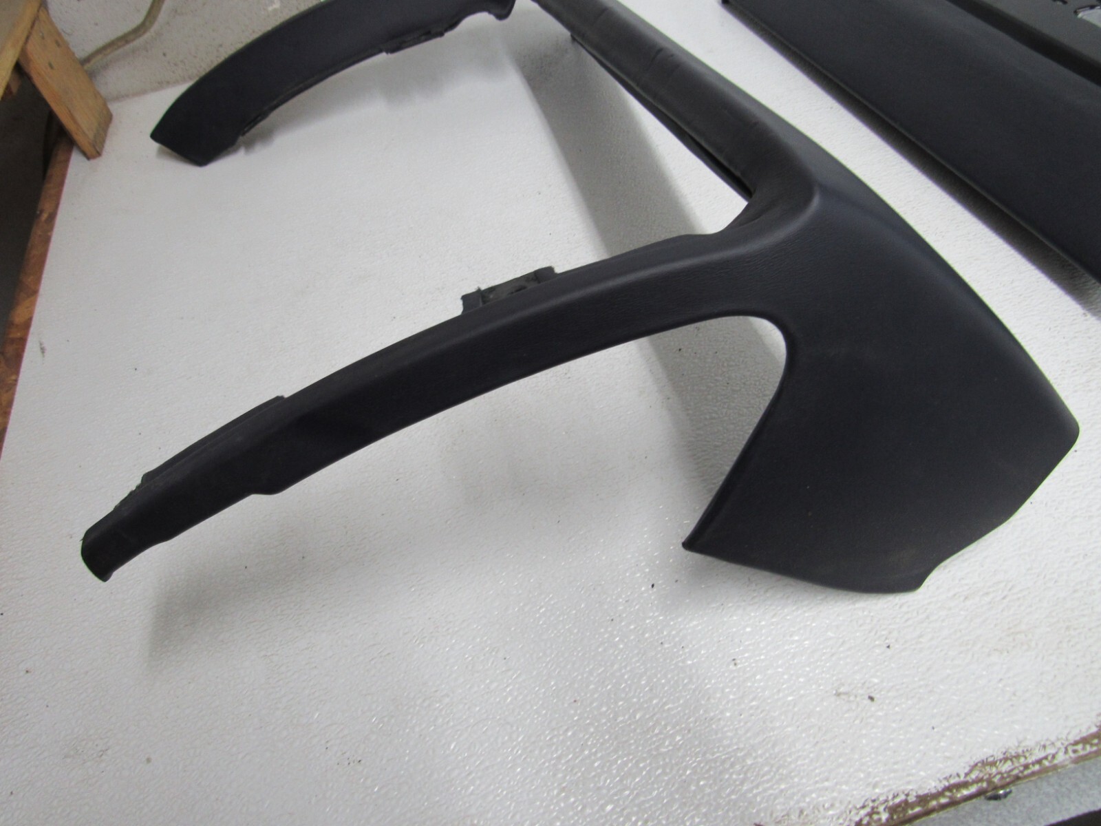 2013 BENTLEY CONTINENTAL GTC GT RIGHT SIDE LOWER DASH TRIM PANEL BLUE OEM 6872