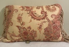 VTG STRATFORD FLORAL ROSE COLORED PILLOW RECTANGLE TASSLE FRINGE RECTANGLE