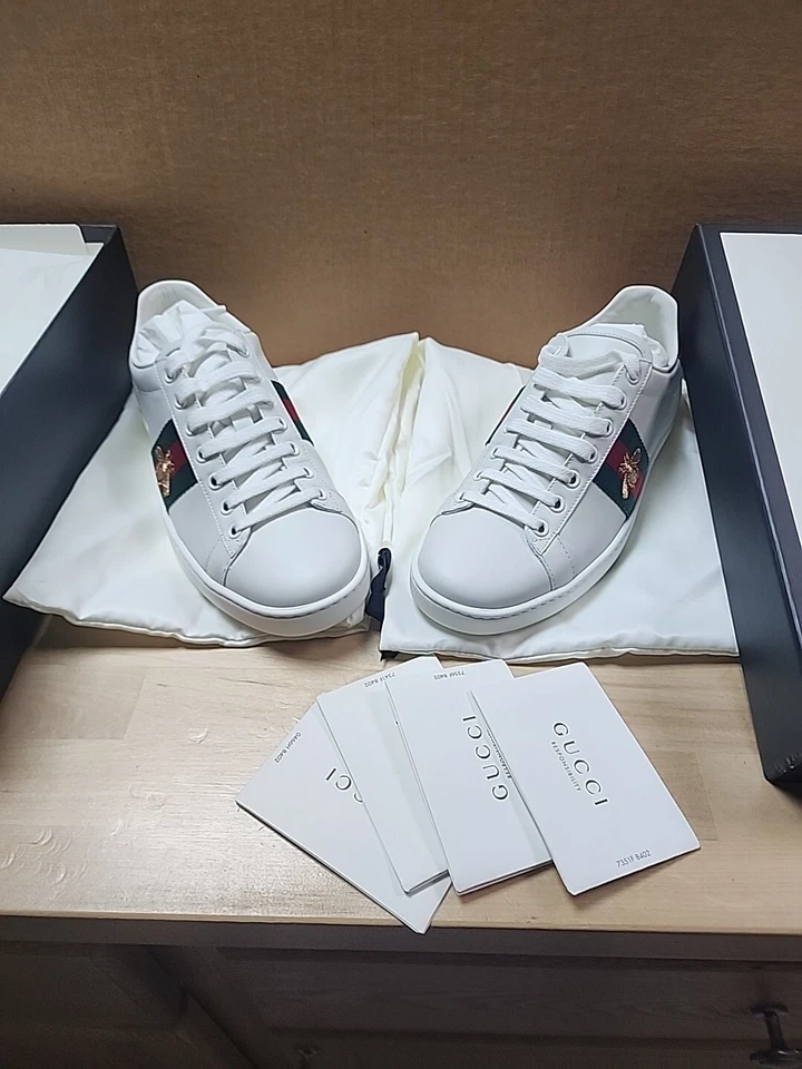 Tênis Gucci Feminino Ace Logotipo Abelha Branco Verde/Vermelho Listras Tamanho 37 EUA 6. - Imagem 2 de 4