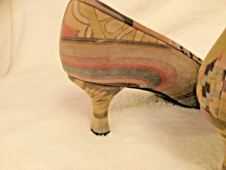 Zapatos de Vestir Vintage Funky Mod Stuart Weitzman Tacones Años 70 Años 80 Talla 8.5 Usados en Excelente Condición Foto 2 de 4