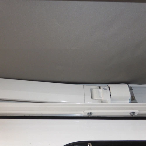 White Caravan Awning Roll Out 3.0m x 2.5m NEW Italian Designed Aluminium Wareda - Picture 6 of 12